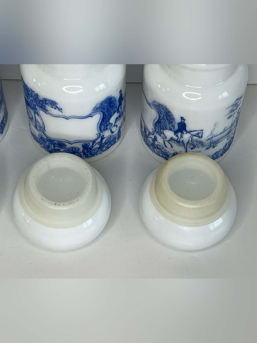 1950's White Milk Glass Apothecary Jar Set Of 4 Bubble Lid Made in Belgium EUC - Picture 10 of 14